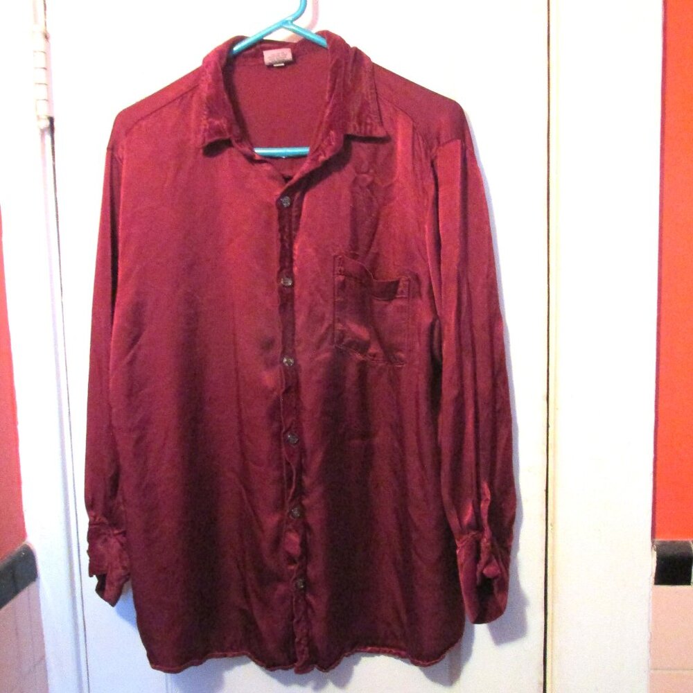 CP Shades Red Rayon Satin & Velvet Collar Cuffs Button Shirt Size Medium